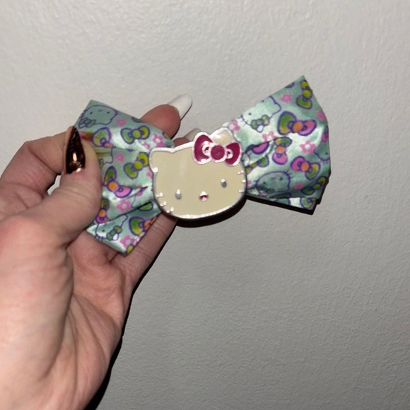 VtGHello Kitty Kids Hair Bow - Multicolor - Picture 1 of 5